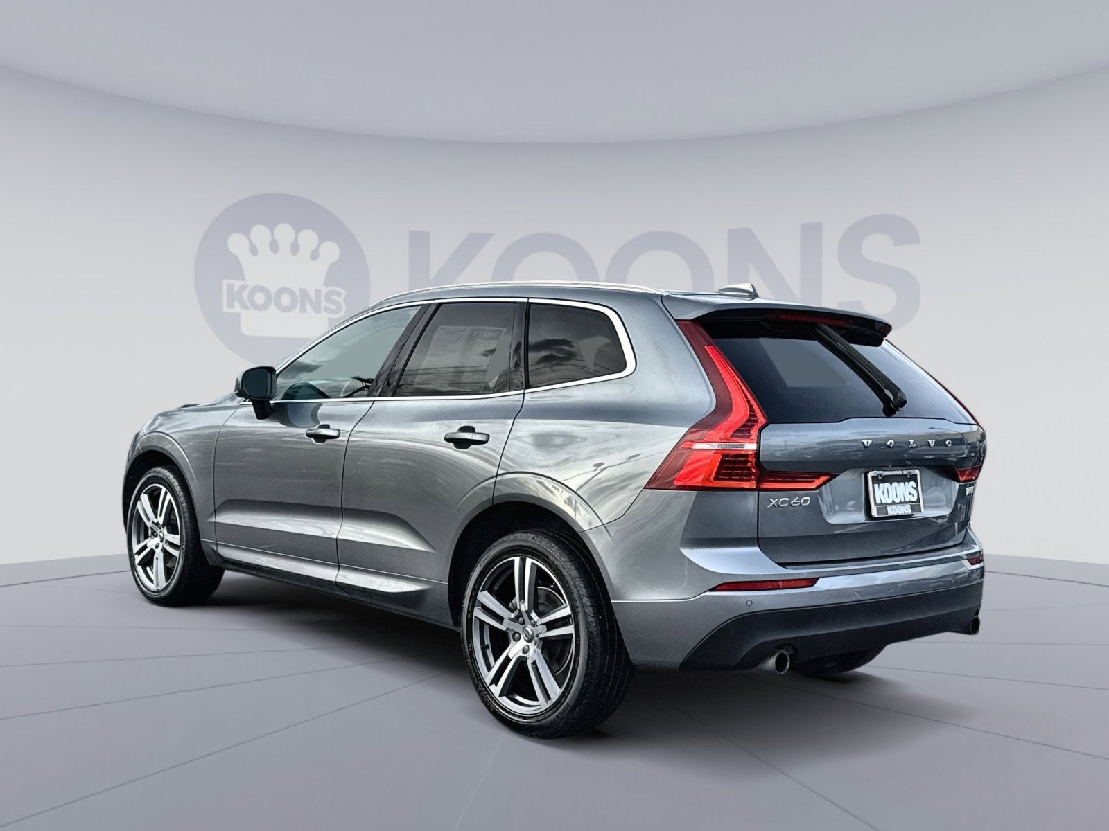 2021 Volvo XC60 T5 Momentum