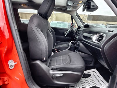 2020 Jeep Renegade Latitude w/Pano Roof